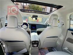 مرسيدس بنز EQE سيدان